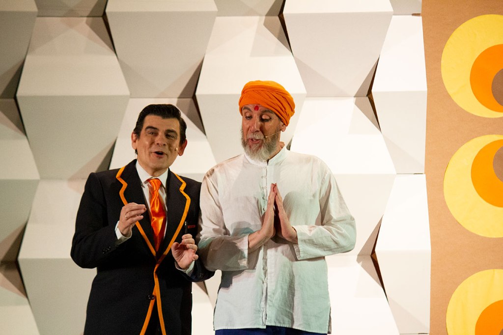 Gran HOtel paraiso Paco y Sandy